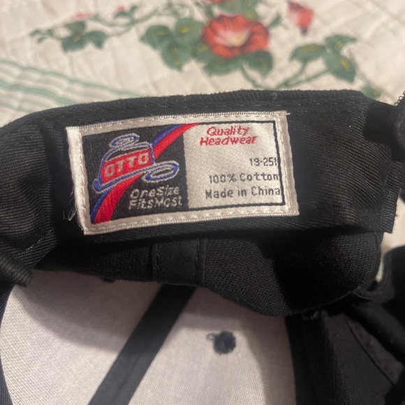 Fitness Cap - Picture 3 of 3